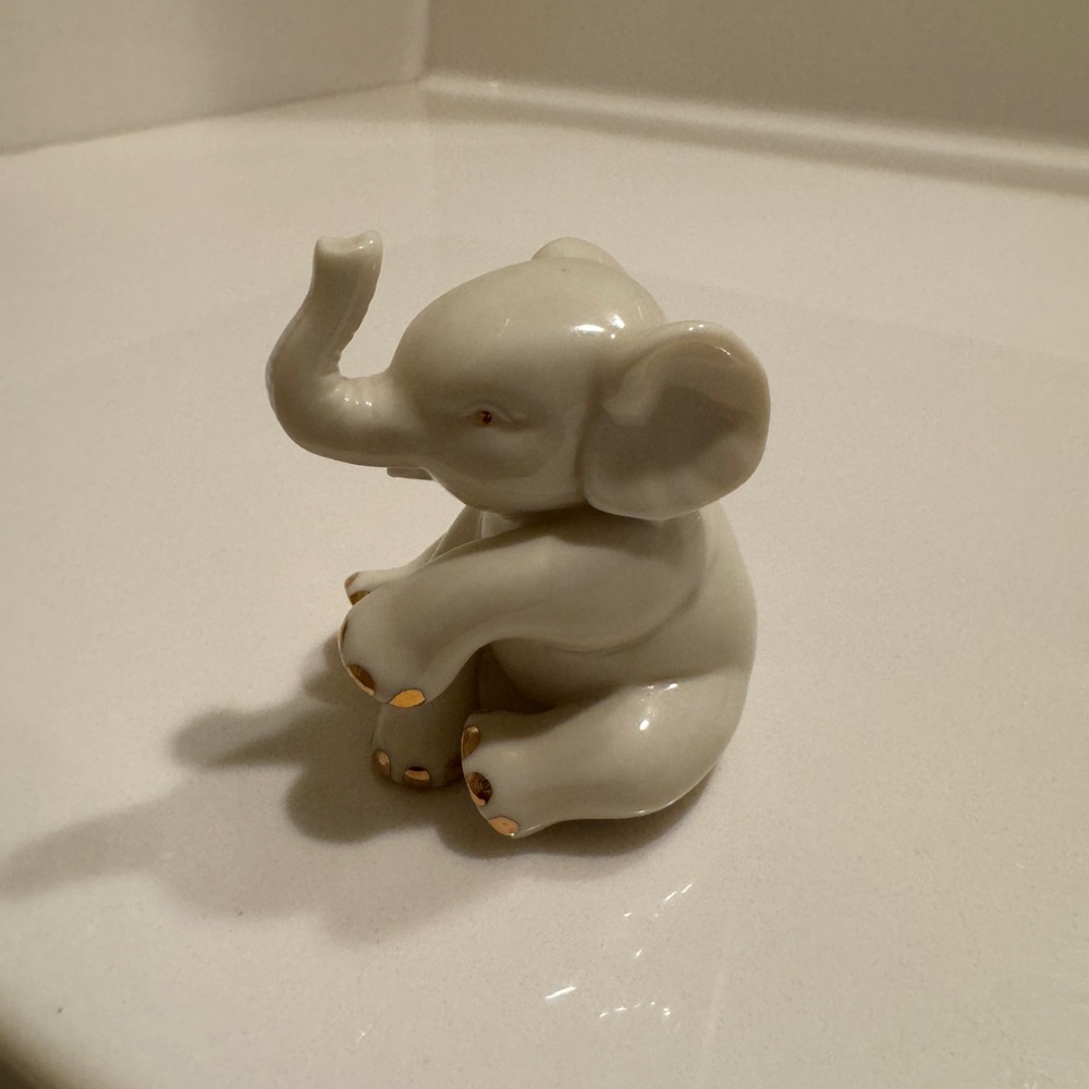 Lenox miniature elephant